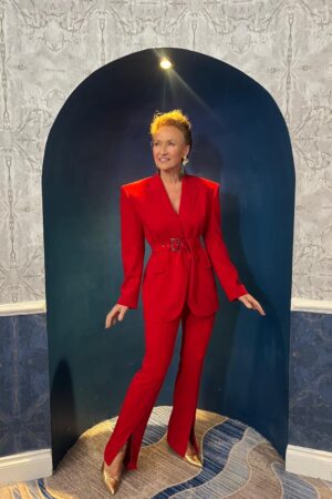 Ann Suit
